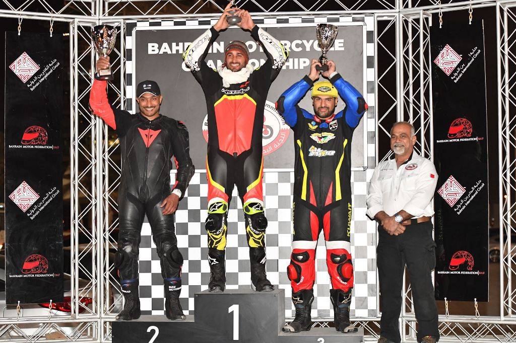 عيسى إبراهيم يسيطر على منافسات الجولة الخامسة ليوم السباقات الوطنية في حلبة البحرين الدولية