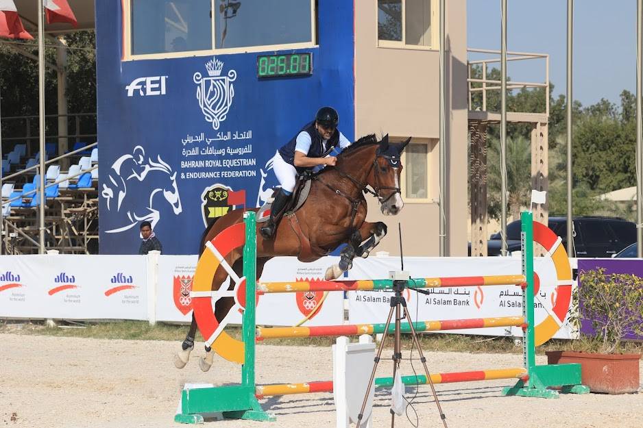 استعدادات مكثفة لانطلاق بطولة ناصر بن حمد الدولية لقفز الحواجز