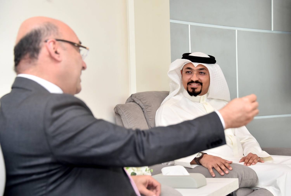 &ldquo;الوطن&rdquo; تبحث التعاون مع جامعة البحرين للتكنولوجيا في مجال التدريب الإعلامي