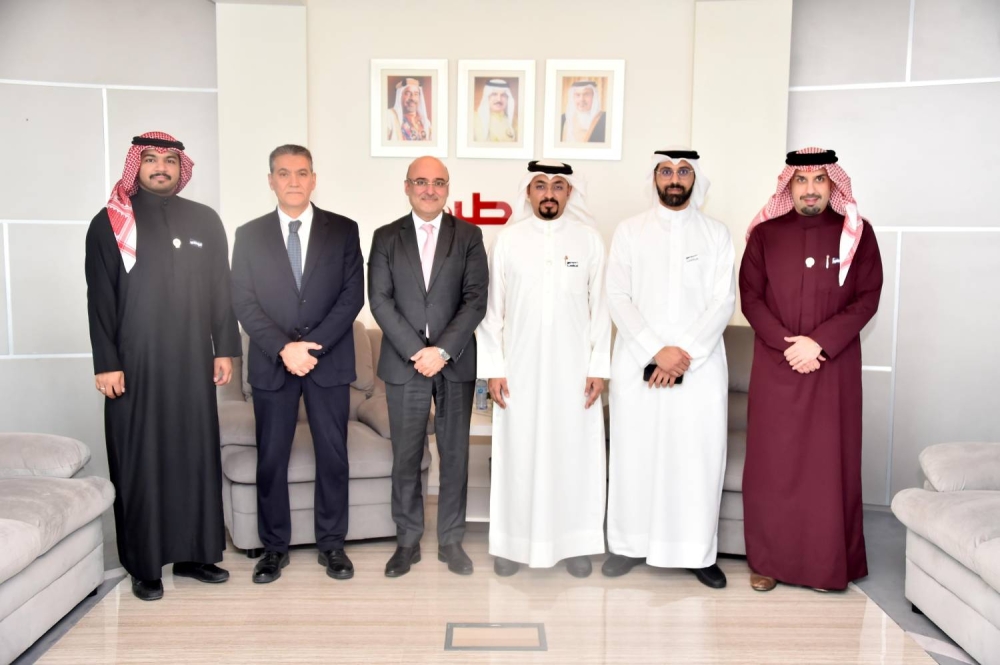 &ldquo;الوطن&rdquo; تبحث التعاون مع جامعة البحرين للتكنولوجيا في مجال التدريب الإعلامي
