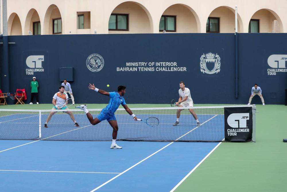 منافسات قوية تحسم بطاقات التأهل لربع نهائي بطولة وزارة الداخلية ATP تشالنجر للتنس