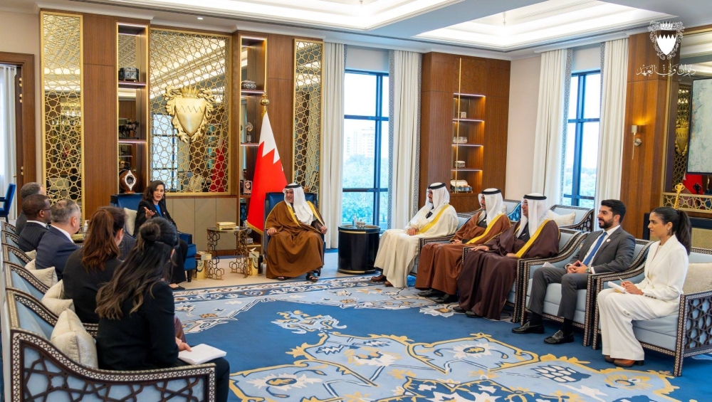 ولي العهد رئيس الوزراء يلتقي غريتشن ويتمر حاكمة ولاية ميشيغان الأمريكية