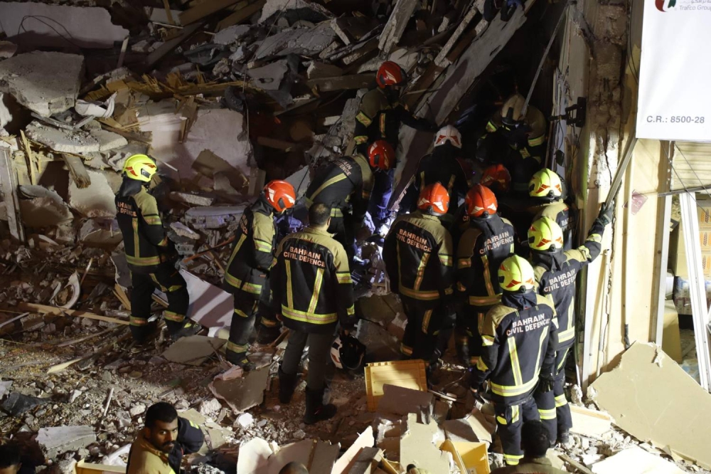 الدفاع المدني ينهي أعمال الإنقاذ في حادث انهيار مبنى عراد ويؤمن الموقع للجهات المختصة