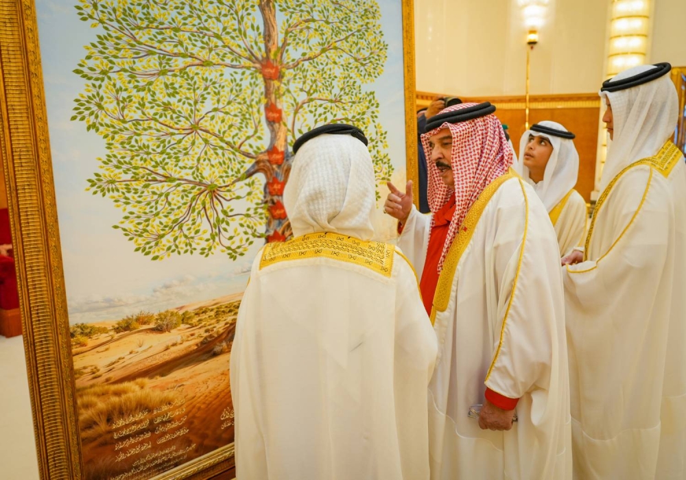 الملك يستقبل المدير العام لمجلس العائلة المالكة