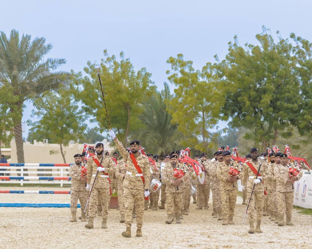نيابة عن ناصر بن حمد.. فيصل بن راشد يتوج أبطال بطولة ناصر بن حمد الدولية لقفز الحواجز