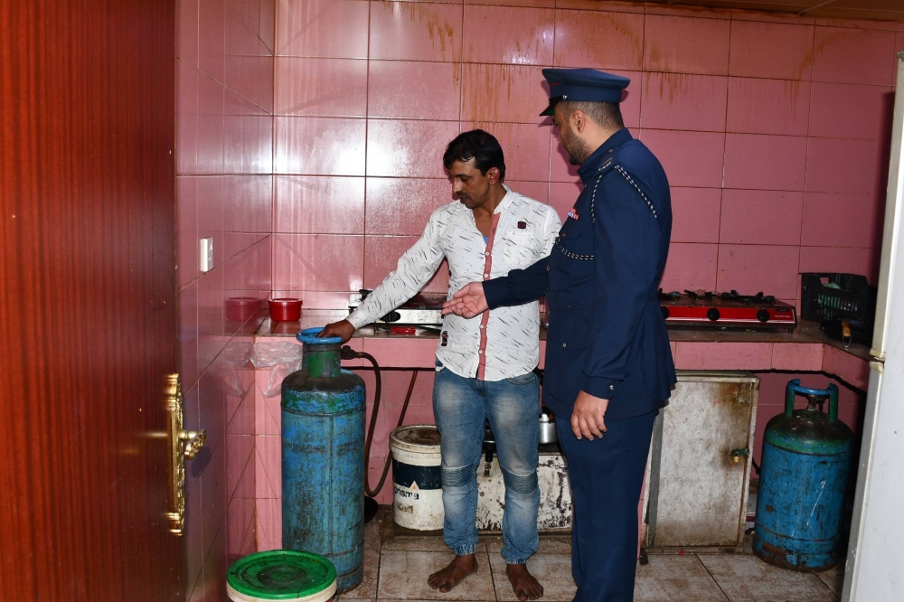 الدفاع المدني ينفذ حملة توعوية حول اشتراطات السلامة في سكن العمال