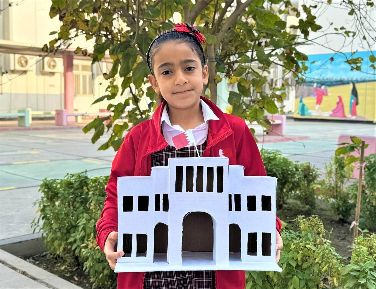 المعلمة حصة الذوادي تربط تعزيز المواطنة بإعادة التدوير وحماية البيئة