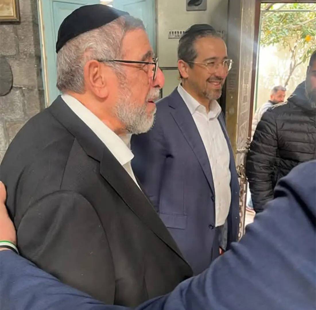 لأول مرة منذ 3 عقود.. وفد من يهود سوريا يزور دمشق (صور)