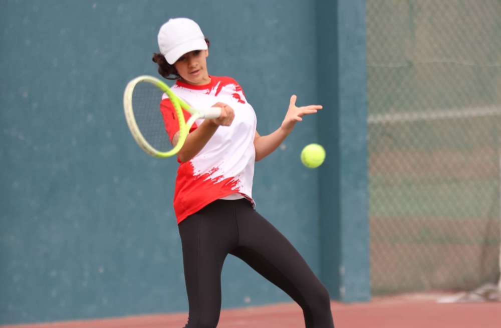 سريلانكا واندونيسيا تتأهلان إلى التصفيات النهائية لبطولة الاتحاد الدولي للتنس للناشئات