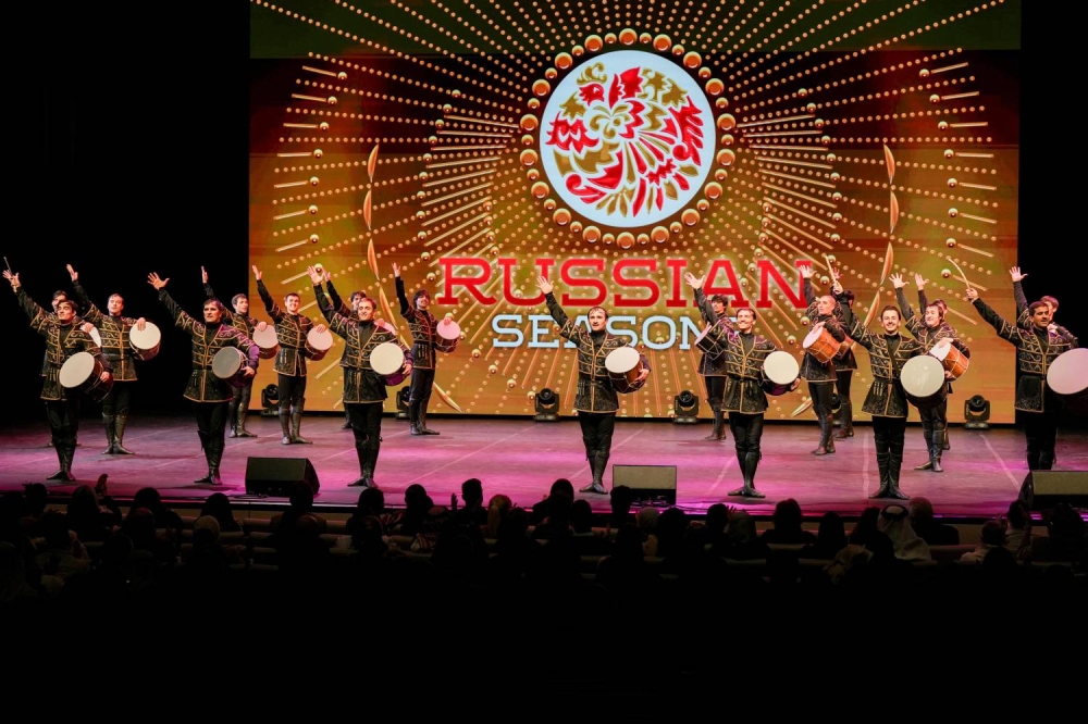 الثقافية الروسية في مملكة البحرين مستمرة.. ومسرح البحرين الوطني يستضيف روائع الرقص الداغاستاني التقليدي