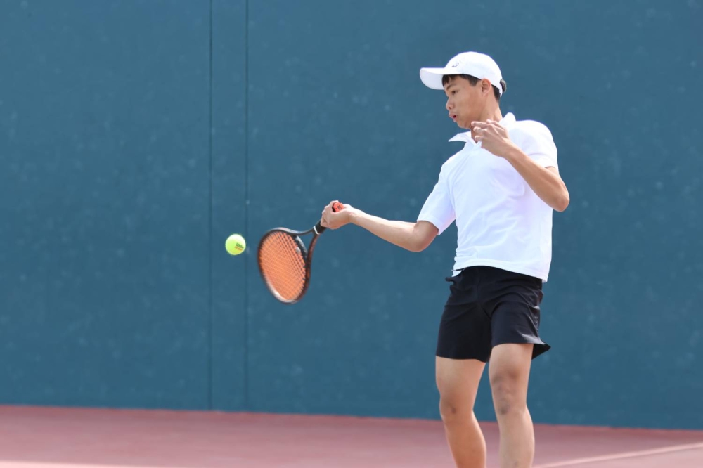 في بطولة الاتحاد الدولي للتنس.. خسارة ثانية لمنتخبنا والسعودية والعراق والأردن يقتربون من العبور لربع النهائي