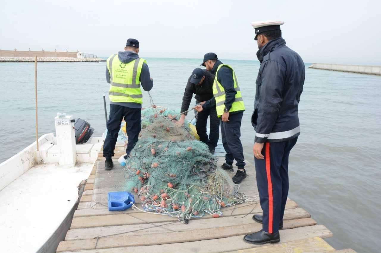 خفر السواحل يضبط عدد من المخالفات البحرية خلال حملة تفتيشية