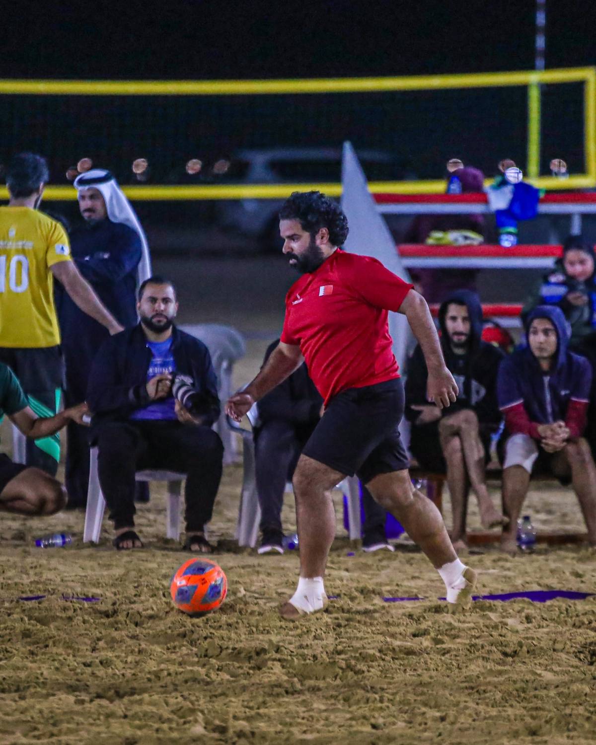 انطلاق منافسات كرة القدم الشاطئية لدورة الفرسان الرياضية