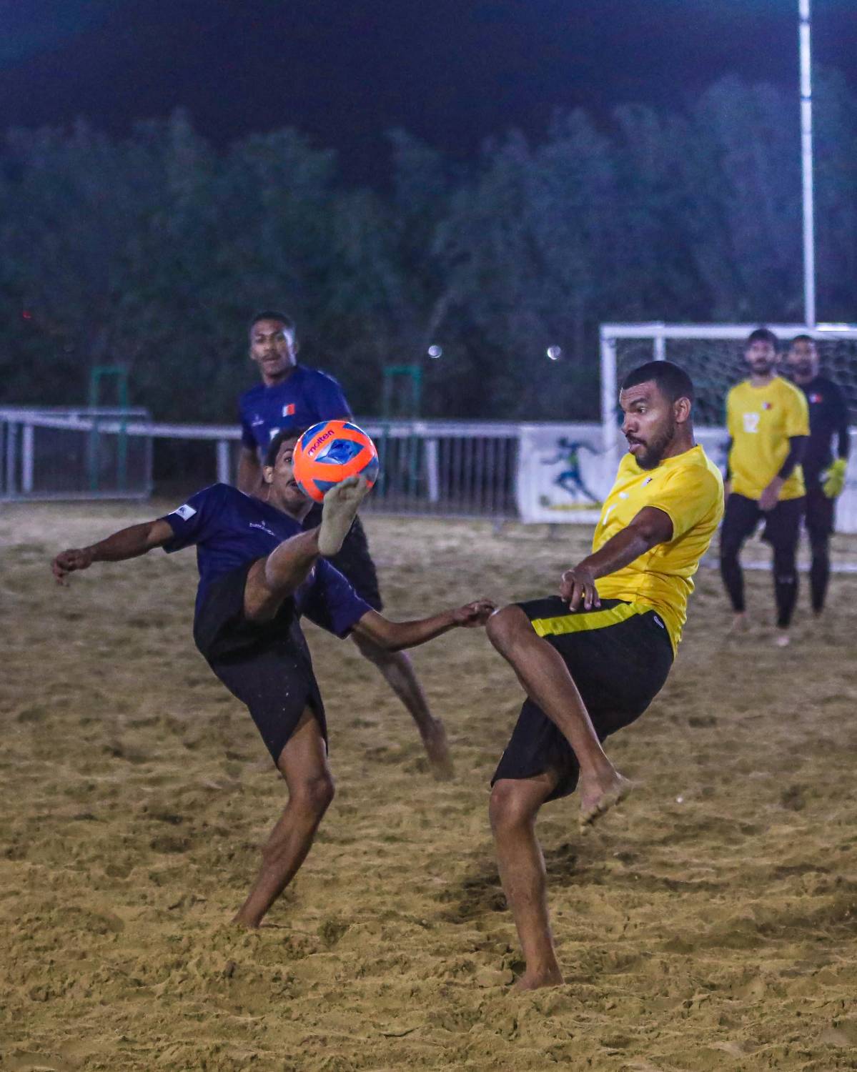 انطلاق منافسات كرة القدم الشاطئية لدورة الفرسان الرياضية