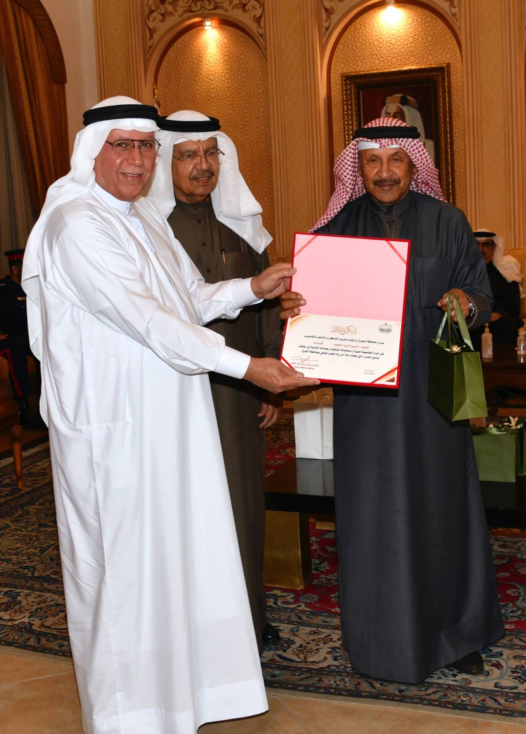 محافظة المحرق تكرم رواد العمل الوطني في نسخته الخامسة عشر