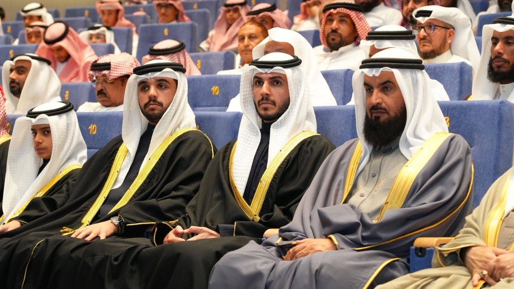 محمد بن راشد آل خليفة يكرم الفائزين في جائزة الأمير خليفة بن سلمان القرآنية