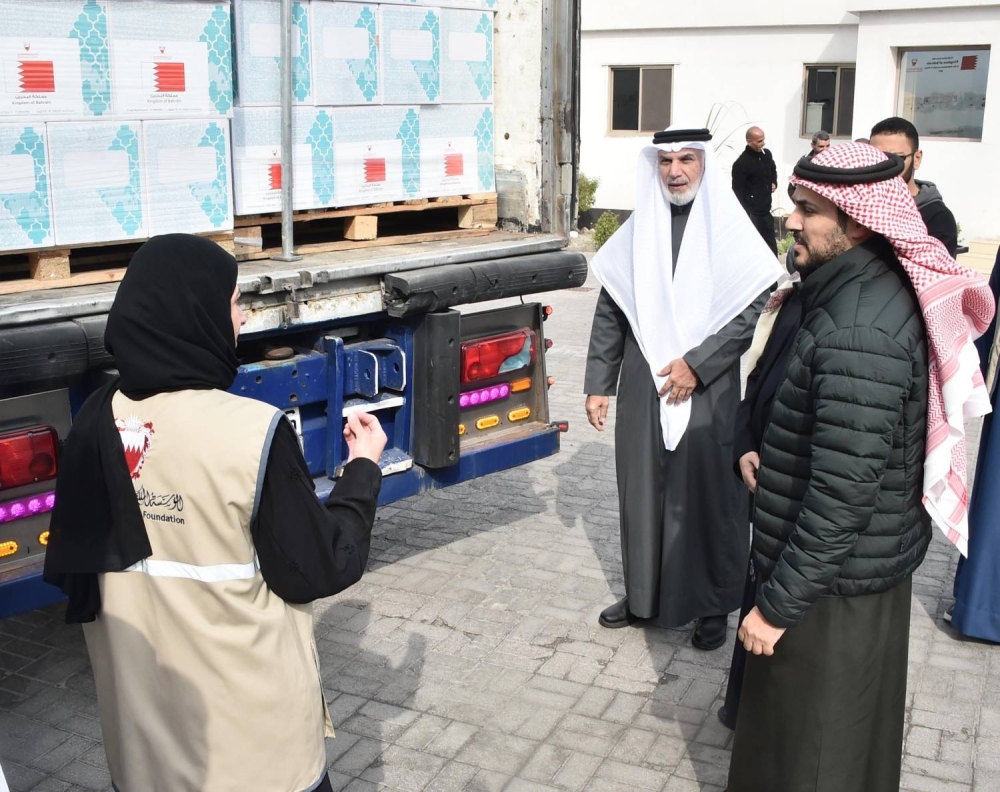 بتوجيهات الملك.. شحنة إغاثية جديدة من البحرين إلى الأشقاء الفلسطينيين بغزة
