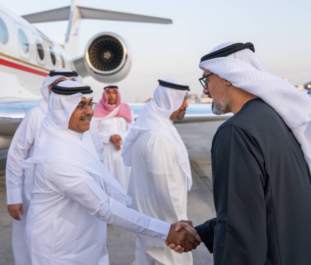 ولي العهد رئيس الوزراء يصل الإمارات في زيارة يلتقي خلالها محمد بن زايد