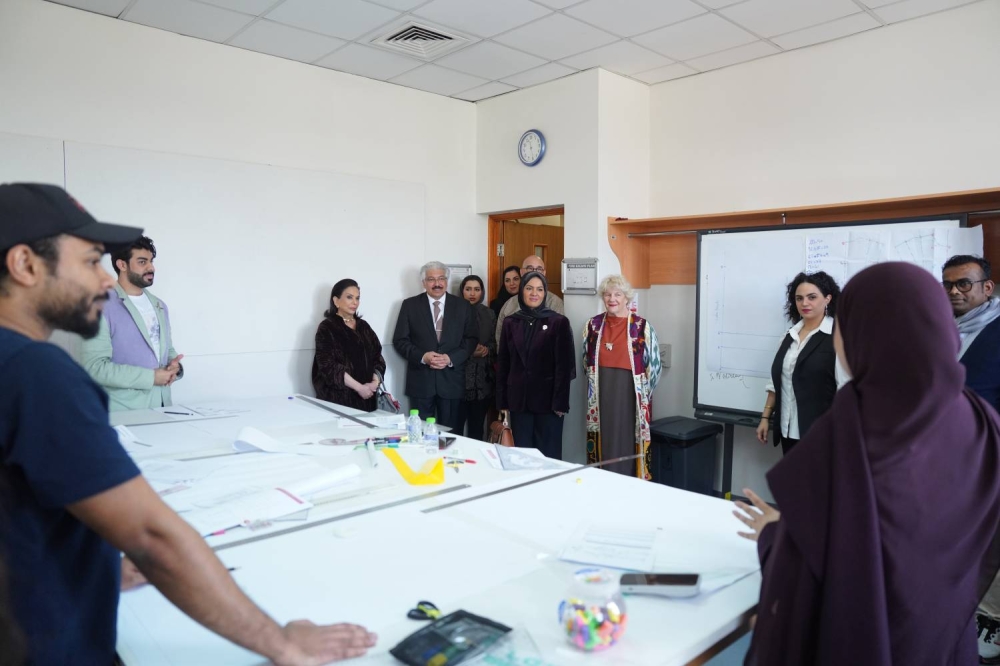 30 بحرينياً يشاركون في برنامج لتصميم الأزياء يقدّمه "ESMOD"