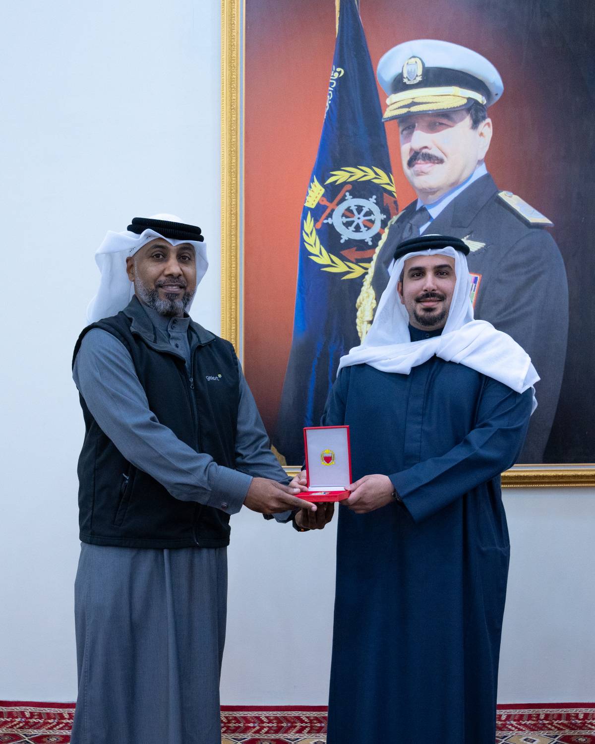 محمد بن سلمان يحضر مأدبة سحور أقامها سلاح البحرية الملكي البحريني