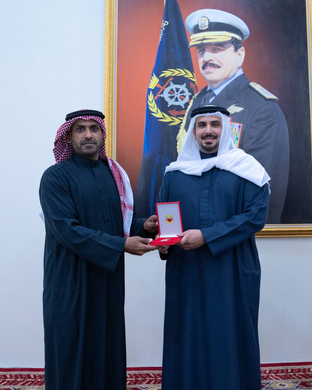 محمد بن سلمان يحضر مأدبة سحور أقامها سلاح البحرية الملكي البحريني