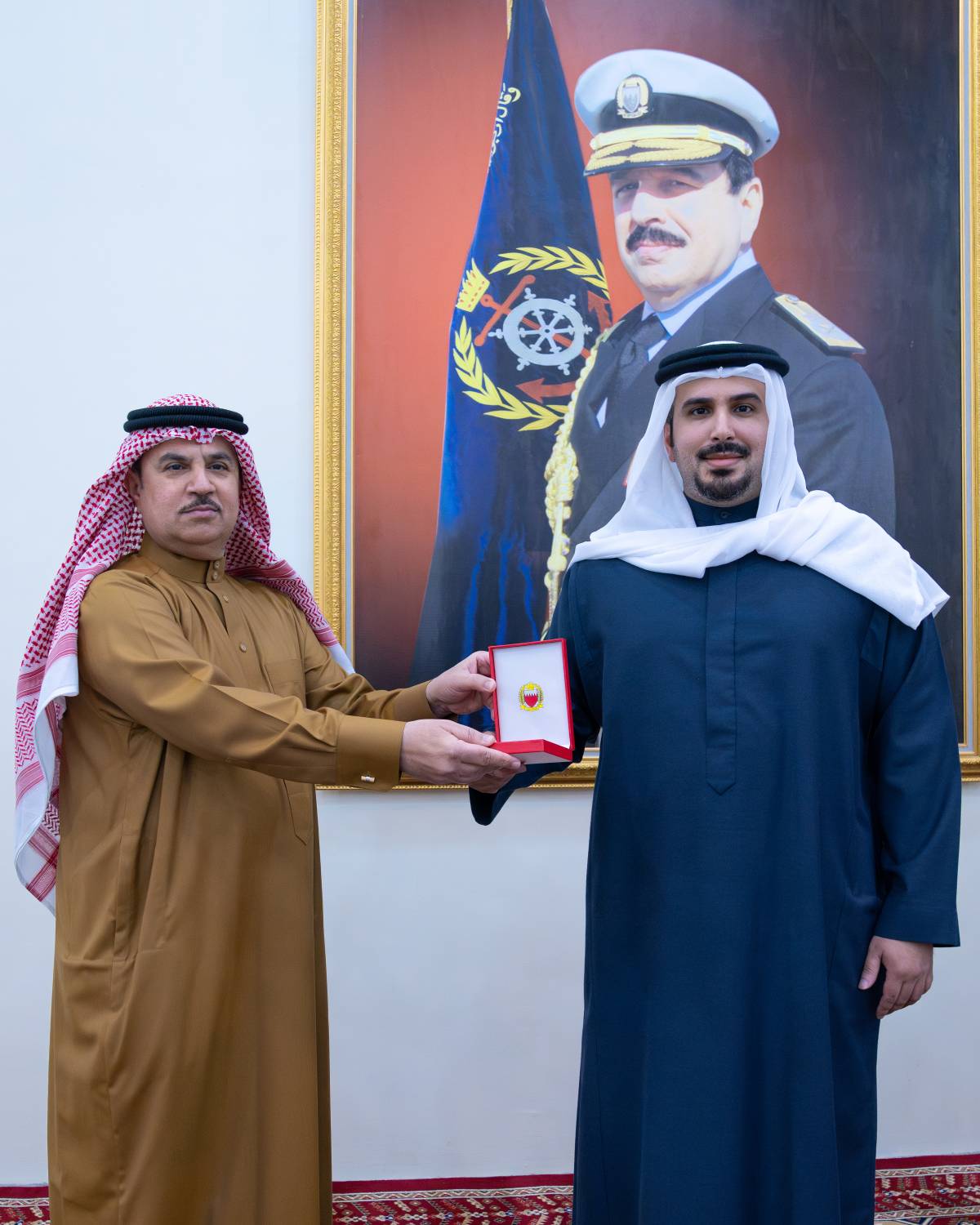 محمد بن سلمان يحضر مأدبة سحور أقامها سلاح البحرية الملكي البحريني