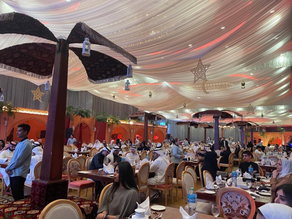 سفير الكويت: الطلبة الكويتيون يتحلون بالعزيمة والإصرار والمسؤولية