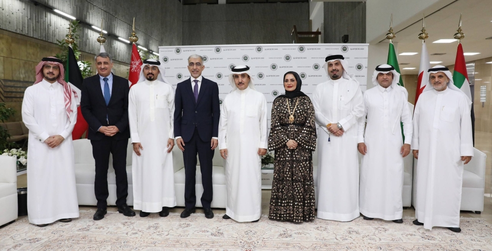 جامعة الخليج العربي تقيم مجلسًا رمضانيًا يحظى بمشاركة واسعة من قيادات دبلوماسية وأكاديمية ومجتمعية