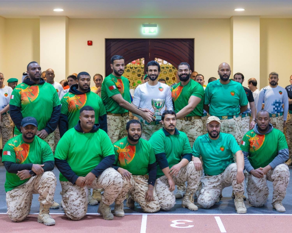 ناصر بن حمد يشهد الحفل الختامي لمنافسات المسابقات الرياضية الرمضانية للحرس الملكي