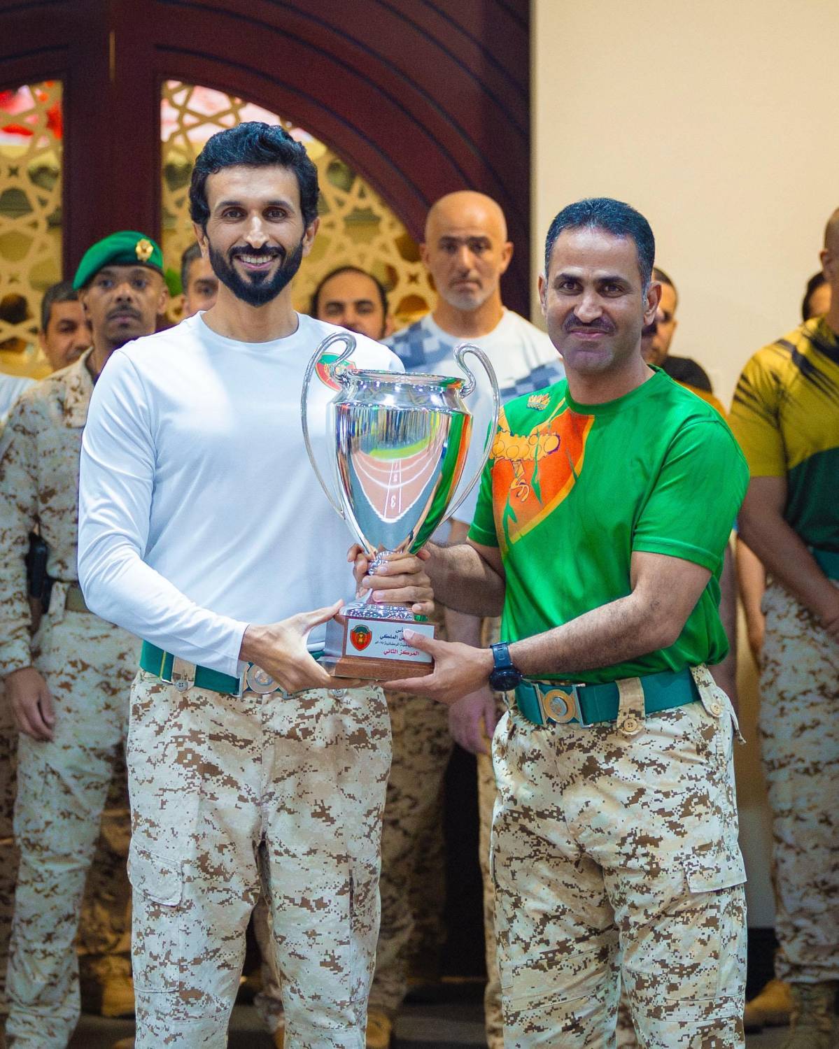 ناصر بن حمد يشهد الحفل الختامي لمنافسات المسابقات الرياضية الرمضانية للحرس الملكي