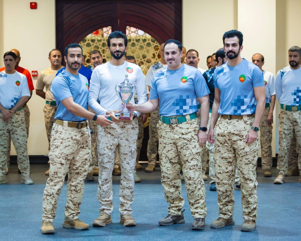 ناصر بن حمد يشهد الحفل الختامي لمنافسات المسابقات الرياضية الرمضانية للحرس الملكي