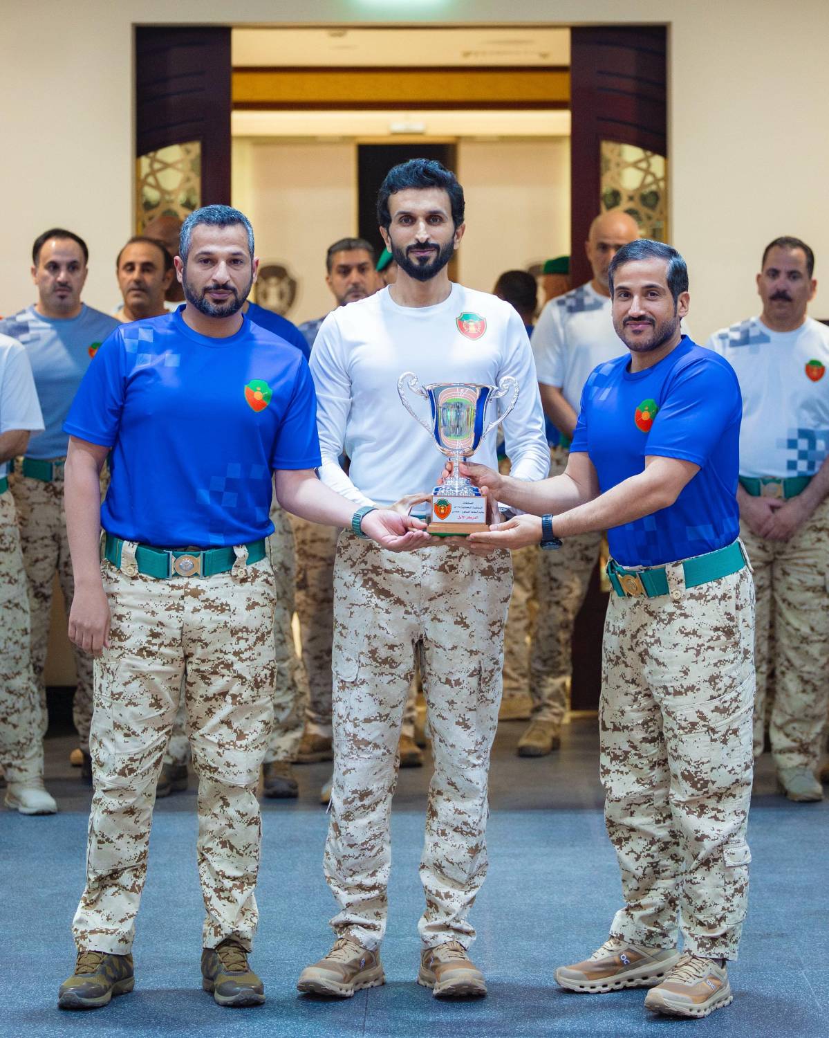 ناصر بن حمد يشهد الحفل الختامي لمنافسات المسابقات الرياضية الرمضانية للحرس الملكي