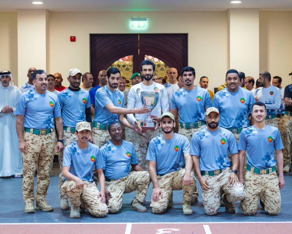ناصر بن حمد يشهد الحفل الختامي لمنافسات المسابقات الرياضية الرمضانية للحرس الملكي