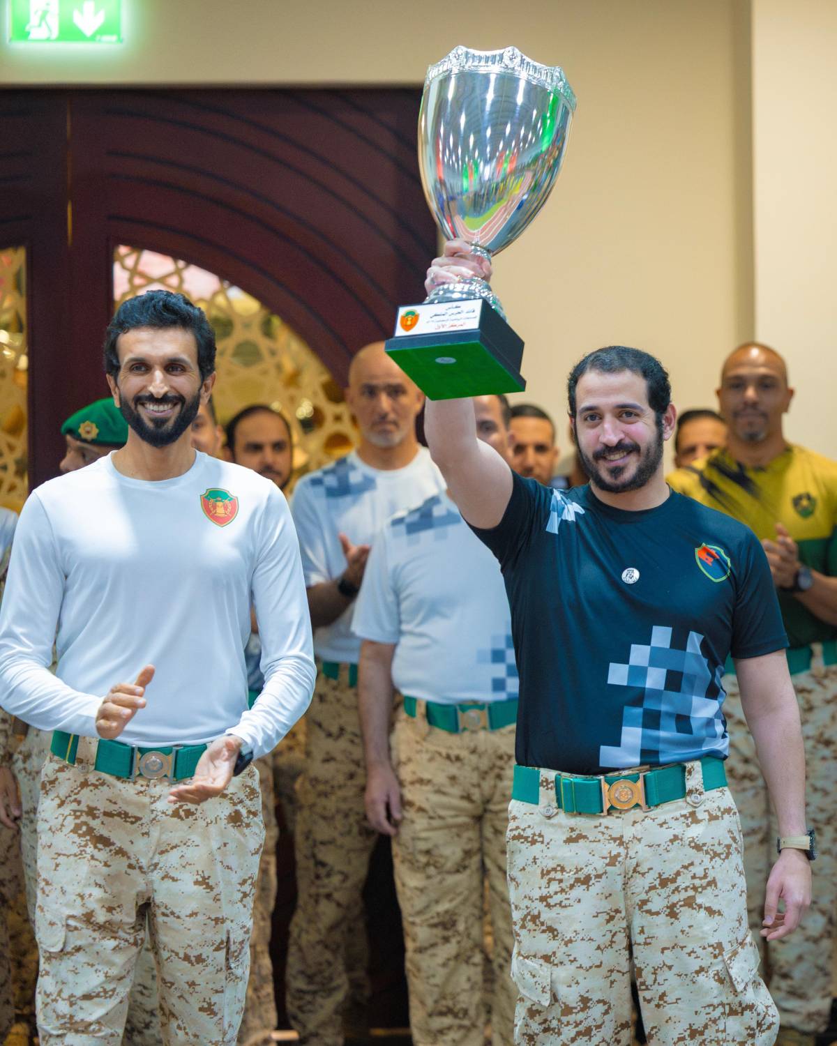 ناصر بن حمد يشهد الحفل الختامي لمنافسات المسابقات الرياضية الرمضانية للحرس الملكي