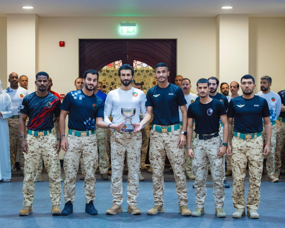 ناصر بن حمد يشهد الحفل الختامي لمنافسات المسابقات الرياضية الرمضانية للحرس الملكي