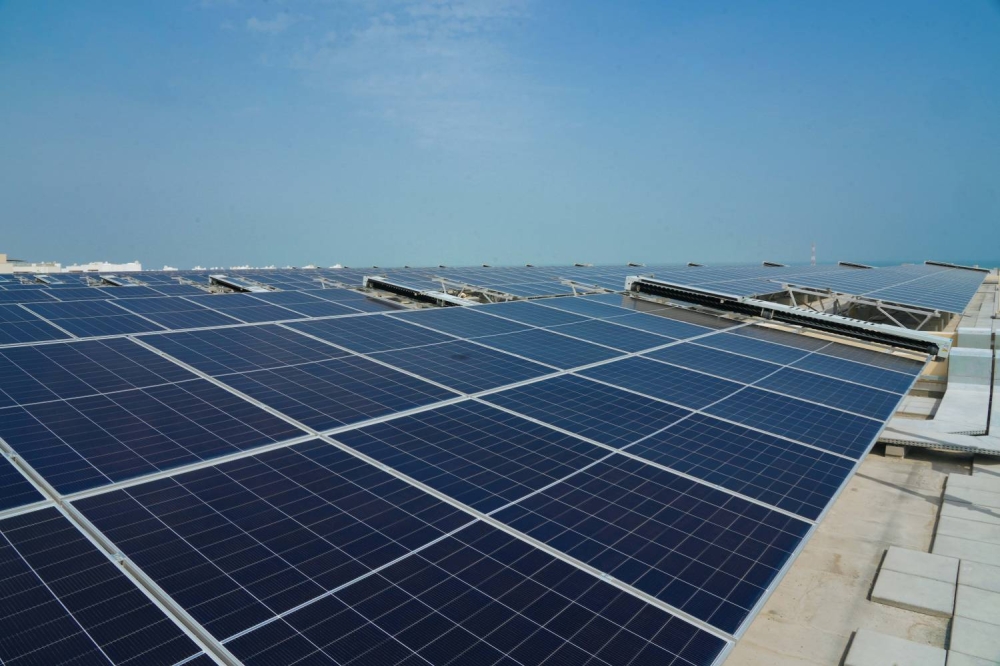 &laquo;الكهرباء والماء&raquo; تنجز مشروع الطاقة الشمسية في محطة مدينة خليفة