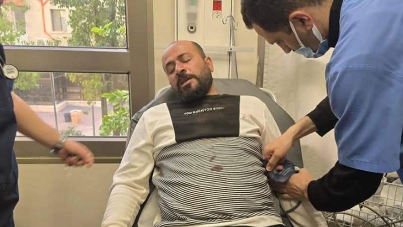 ضربه مستوطنون واعتقلته الشرطة.. إطلاق مخرج فلسطيني فائز بالأوسكار