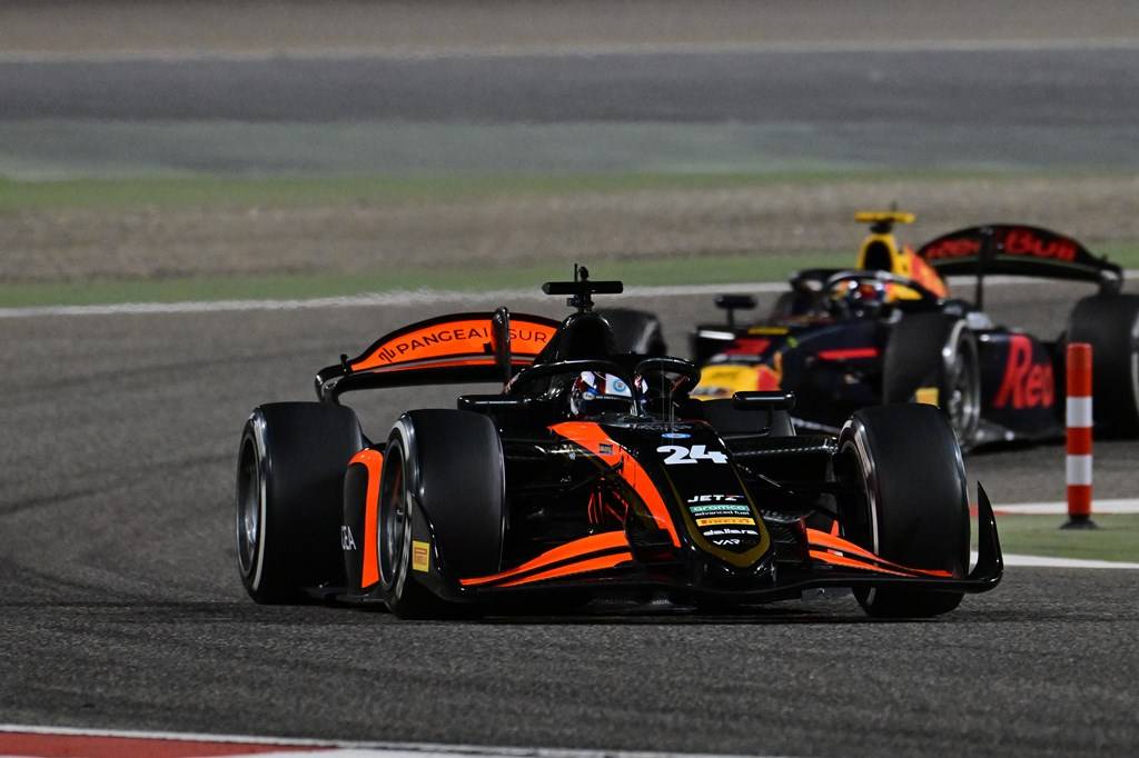 انطلاق التجارب الرسمية للفورمولا 2 والفورمولا 3 في حلبة البحرين الدولية