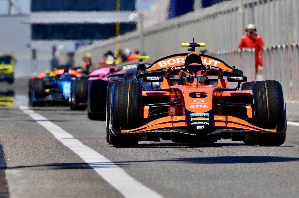 انطلاق التجارب الرسمية للفورمولا 2 والفورمولا 3 في حلبة البحرين الدولية