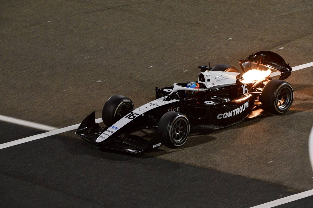 حلبة البحرين تختتم اليوم التجارب الرسمية لبطولتي الفورمولا 2 و3 لموسم 202