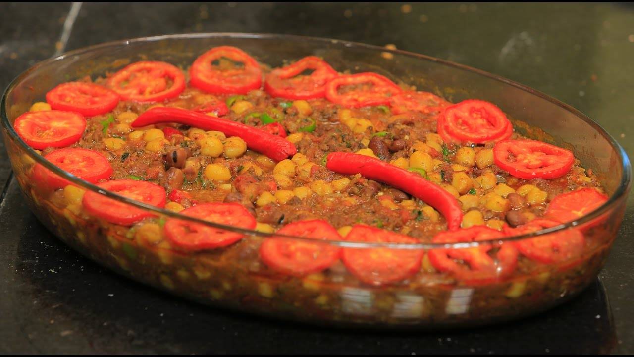 لوجبة شهية ومتكاملة.. طريقة سهلة لتحضير الفول باللحمة المفرومة