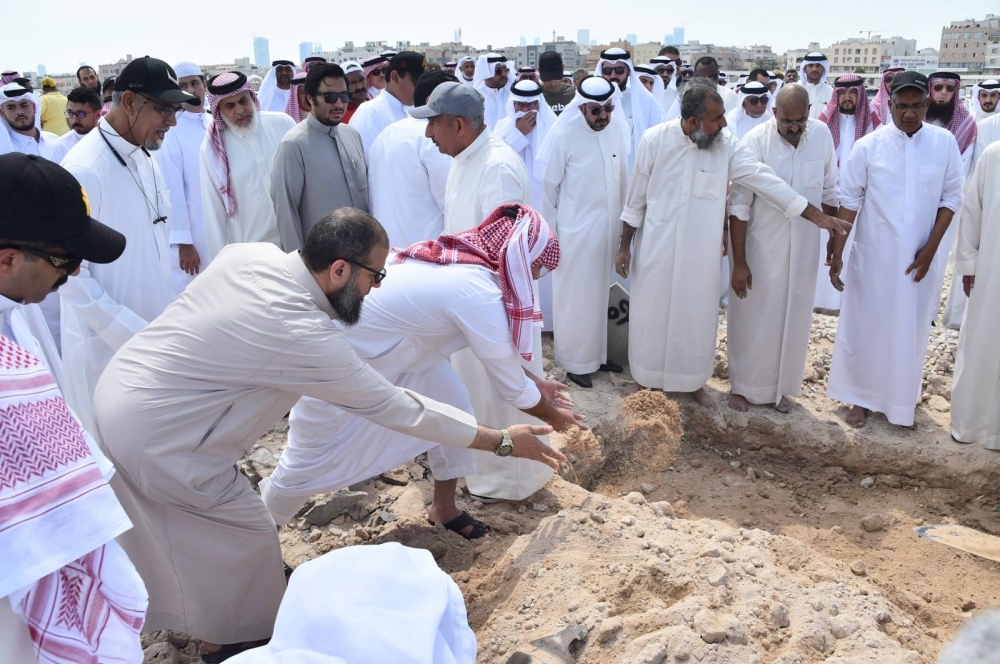جموع غفيرة تشيّع المربية الفاضلة الأستاذة أمينة عبدالرحيم محمود