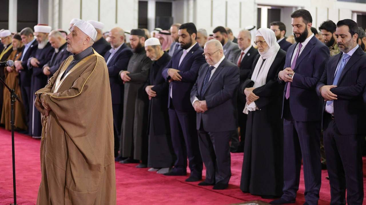 صلاة العيد في قصر الشعب بدمشق لأول مرة في تاريخ سوريا الحديث (صور)