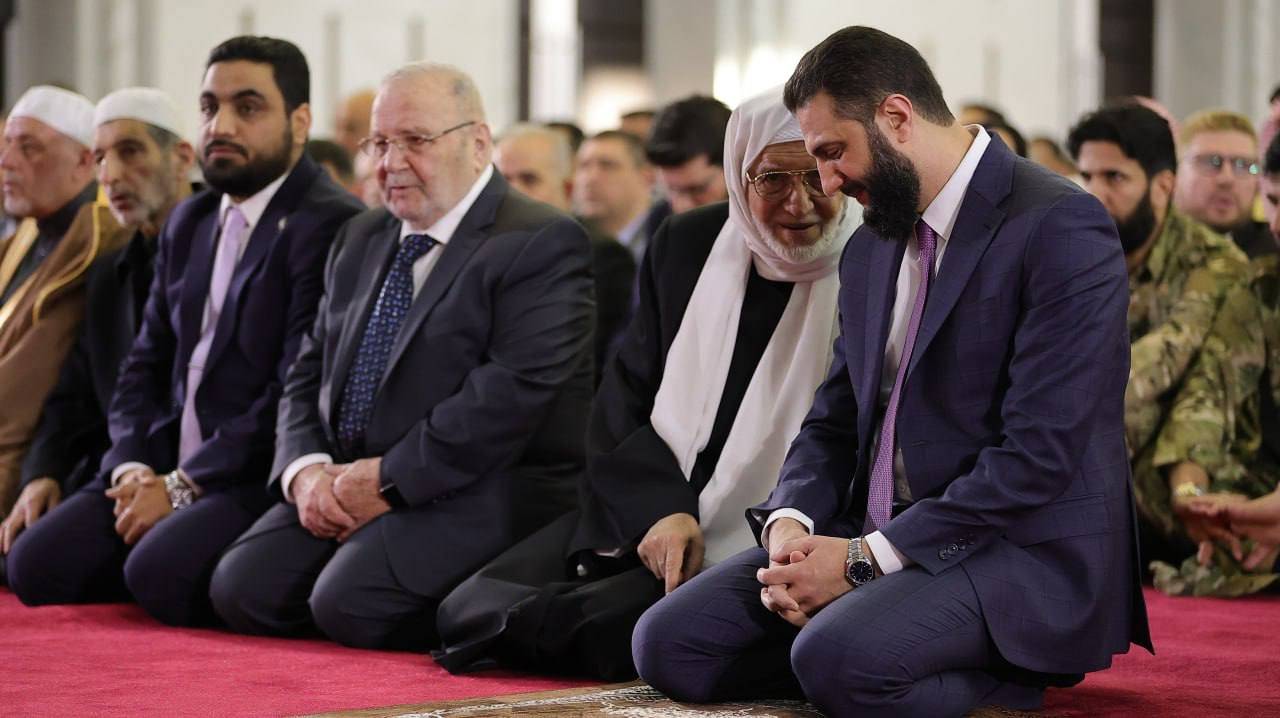 صلاة العيد في قصر الشعب بدمشق لأول مرة في تاريخ سوريا الحديث (صور)