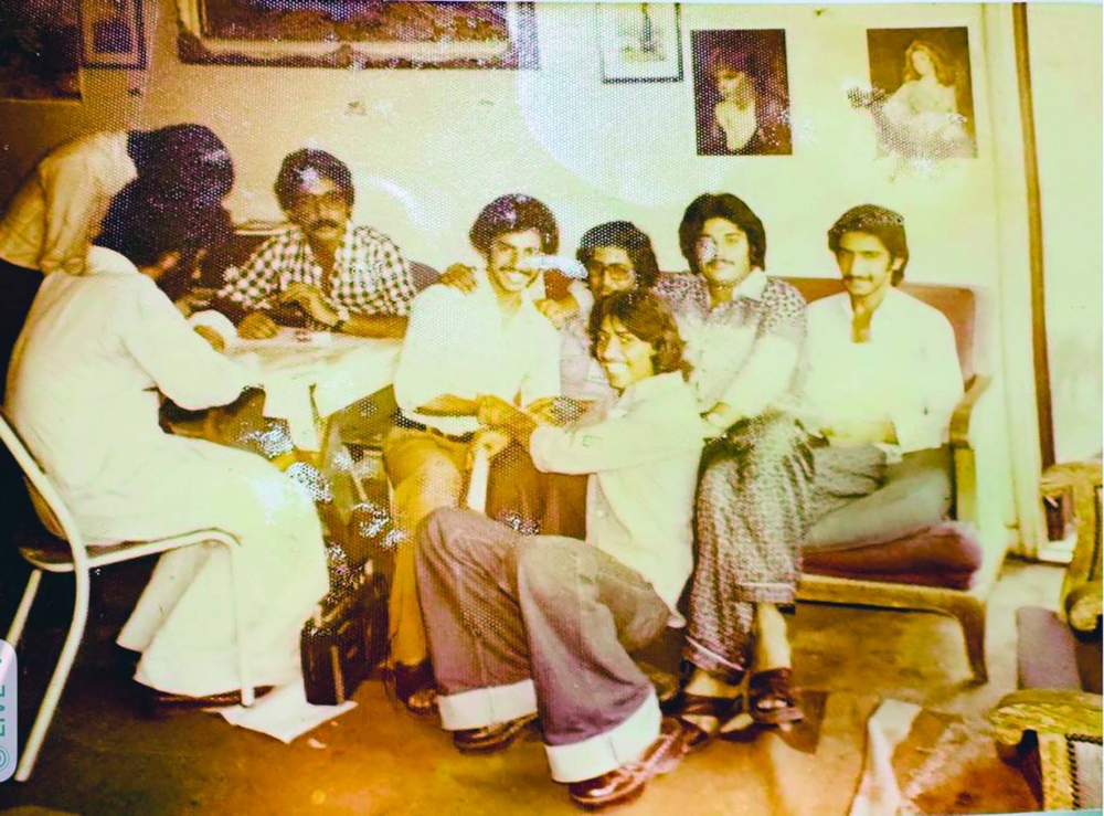 فيصل المحروس يسرد مسيرته لـ &laquo;الوطن&raquo;: كنت أول طبيب ينشئ عيادات السكري بمراكز الرعاية الأولية