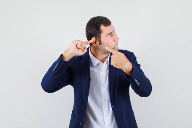 أسباب تؤدي لفقدان السمع بشكل نهائي.. احذرها