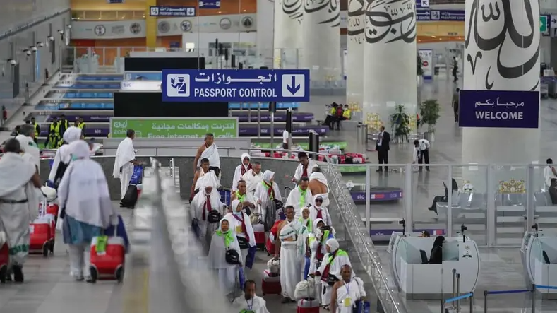 السعودية تحذّر الراغبين بالحج من التعامل مع القنوات غير الرسمية
