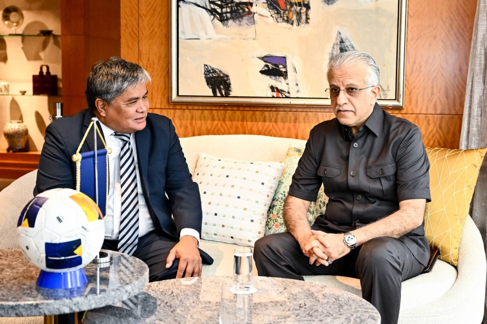 رئيس الاتحاد الآسيوي يشيد بمبادرات تطوير كرة القدم في غوام