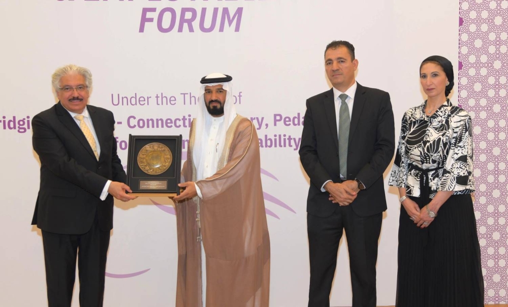 وكيل وزارة العمل يفتتح معرض ومنتدى المهن السنوي في الجامعة الملكية للبنات