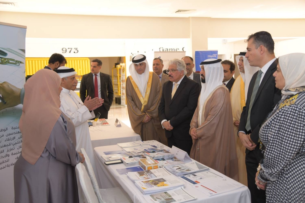 وكيل وزارة العمل يفتتح معرض ومنتدى المهن السنوي في الجامعة الملكية للبنات